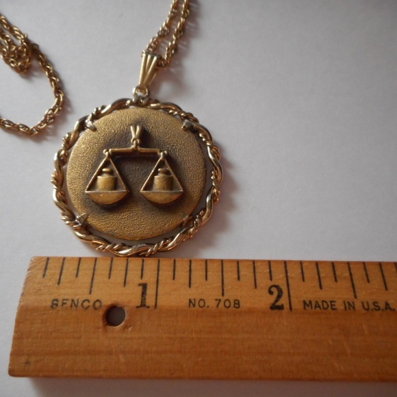 Elegant Gold Libra Pendant Necklace - Picture 3 of 4